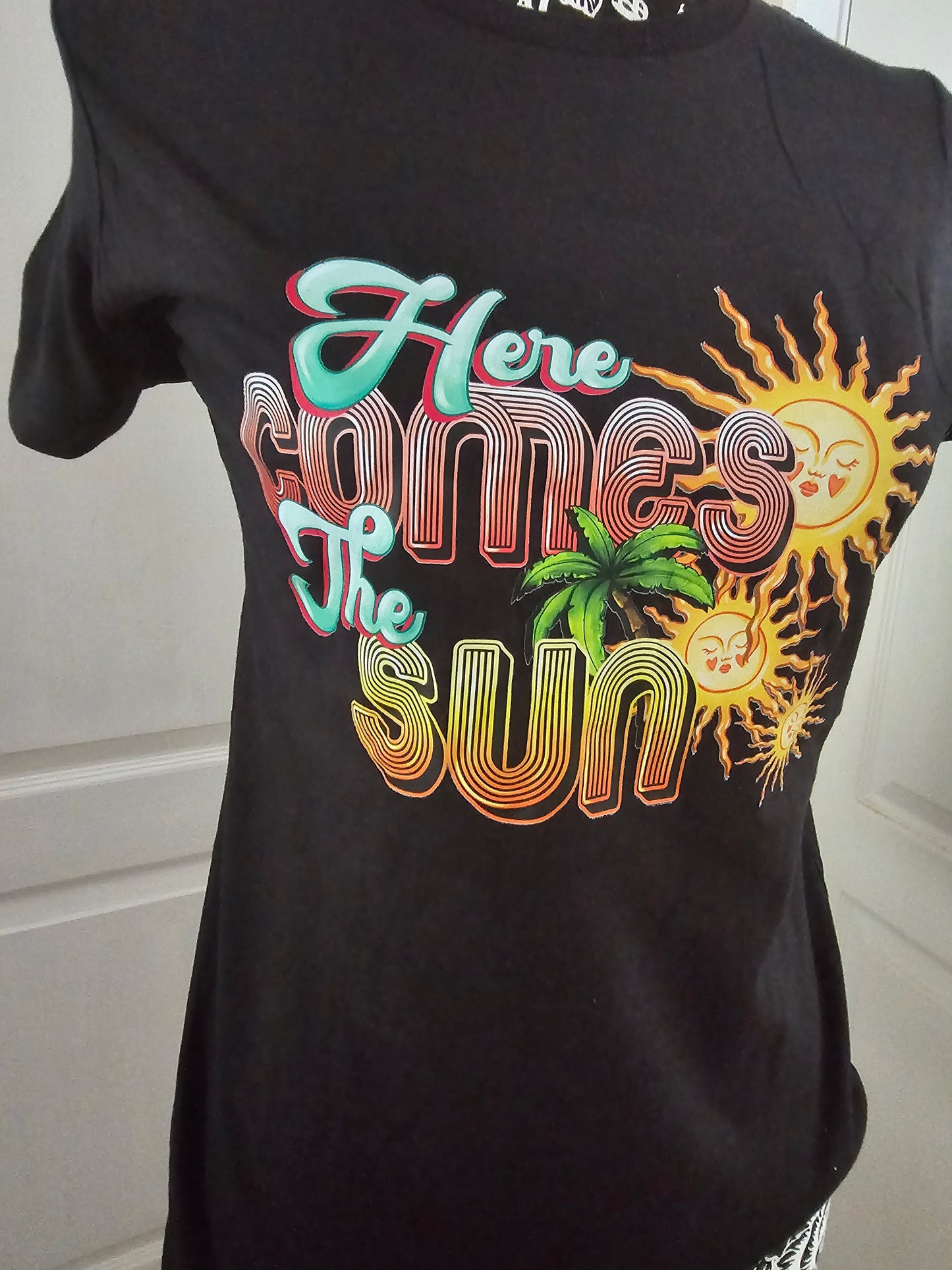 Here Comes The Sun Handmade Graphic T Shirt